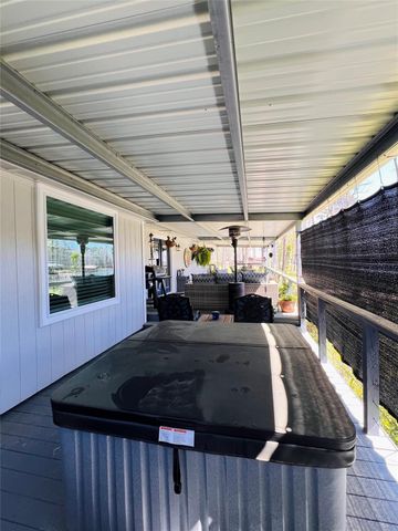 1776 Lakeshore Drive, Hemphill, TX 75948