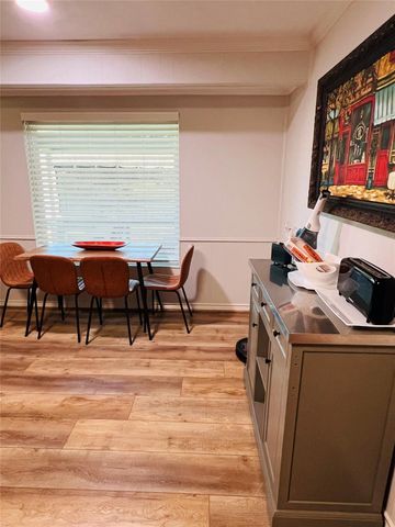 1776 Lakeshore Drive, Hemphill, TX 75948