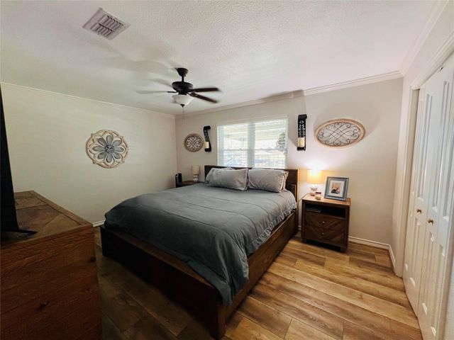 1776 Lakeshore Drive, Hemphill, TX 75948