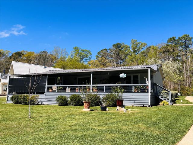 1776 Lakeshore Drive, Hemphill, TX 75948