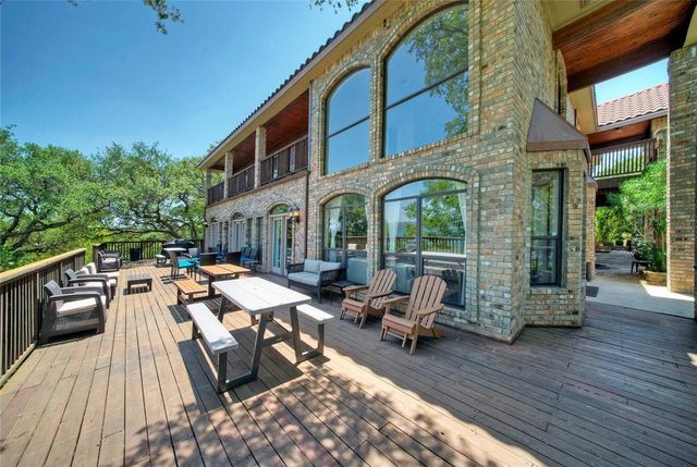 206 Forest DR, Buchanan Dam, TX 78609