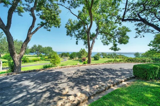 206 Forest DR, Buchanan Dam, TX 78609