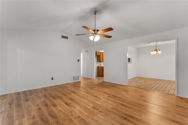 546 Karen Drive, Robinson, TX 76706