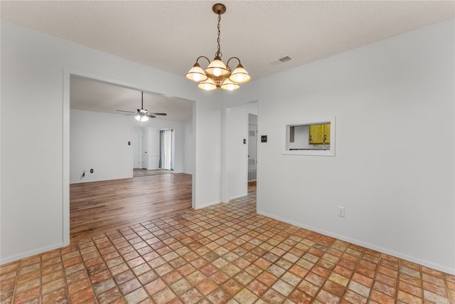 546 Karen Drive, Robinson, TX 76706