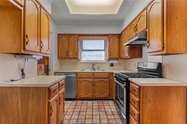 546 Karen Drive, Robinson, TX 76706