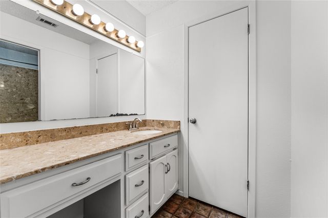 546 Karen Drive, Robinson, TX 76706