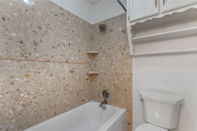 546 Karen Drive, Robinson, TX 76706