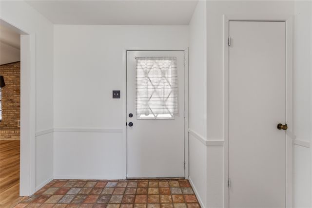 546 Karen Drive, Robinson, TX 76706