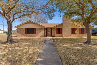 546 Karen Drive, Robinson, TX 76706