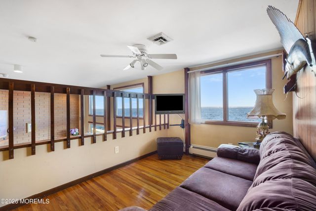 225 K Court, Seaside Park, NJ 08752