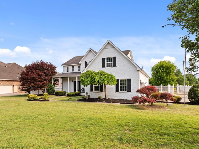 229 Jones Mill Rd, La Vergne, TN 37086
