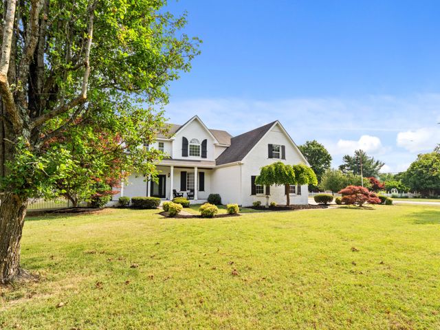 229 Jones Mill Rd, La Vergne, TN 37086