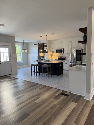 229 Jones Mill Rd, La Vergne, TN 37086