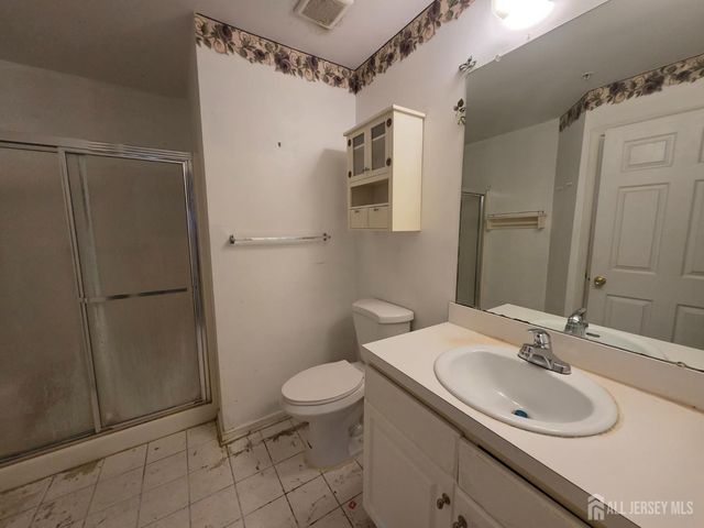 1206 Blossom Circle, South Brunswick, NJ 08810