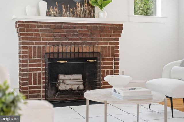 1602 N DANVILLE ST, Arlington, VA 22201