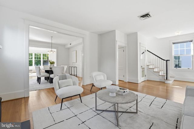 1602 N DANVILLE ST, Arlington, VA 22201