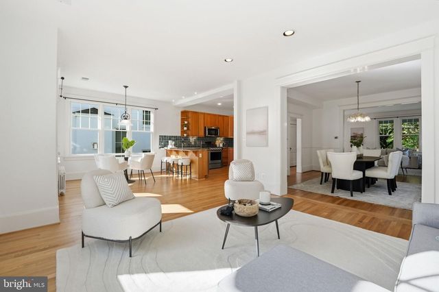 1602 N DANVILLE ST, Arlington, VA 22201