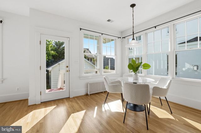 1602 N DANVILLE ST, Arlington, VA 22201