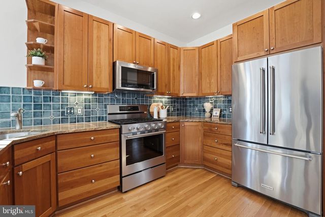1602 N DANVILLE ST, Arlington, VA 22201