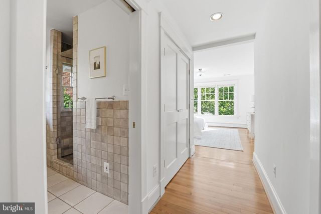 1602 N DANVILLE ST, Arlington, VA 22201