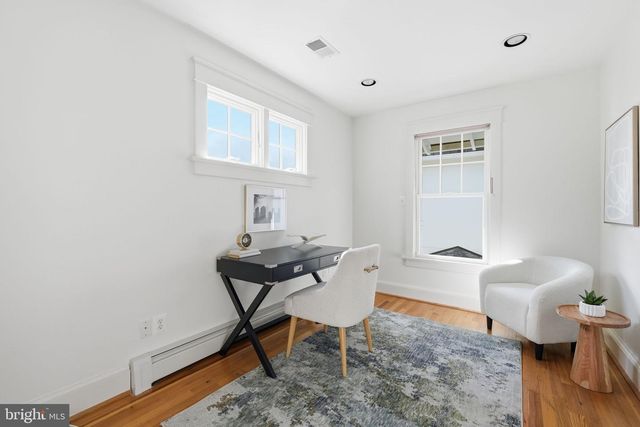 1602 N DANVILLE ST, Arlington, VA 22201