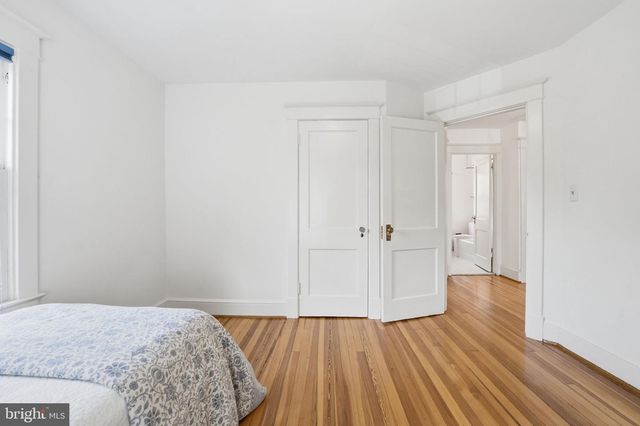 1602 N DANVILLE ST, Arlington, VA 22201