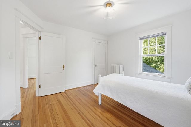 1602 N DANVILLE ST, Arlington, VA 22201
