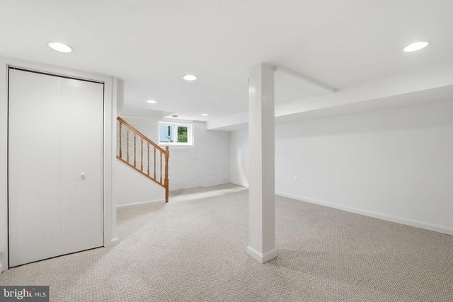 1602 N DANVILLE ST, Arlington, VA 22201