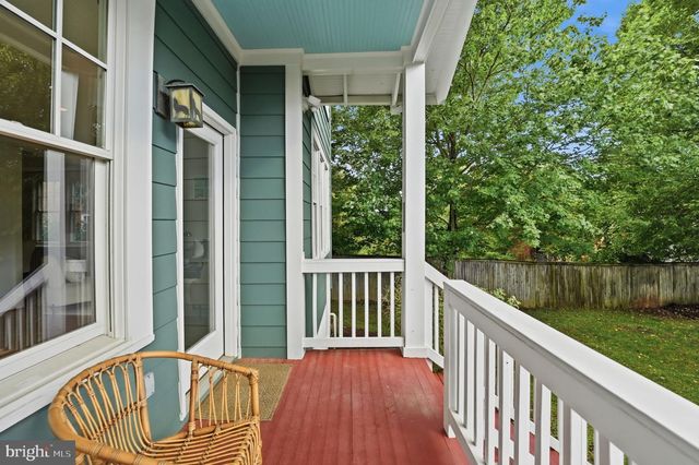 1602 N DANVILLE ST, Arlington, VA 22201
