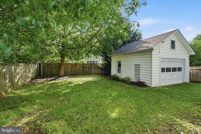 1602 N DANVILLE ST, Arlington, VA 22201