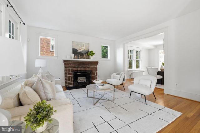 1602 N DANVILLE ST, Arlington, VA 22201