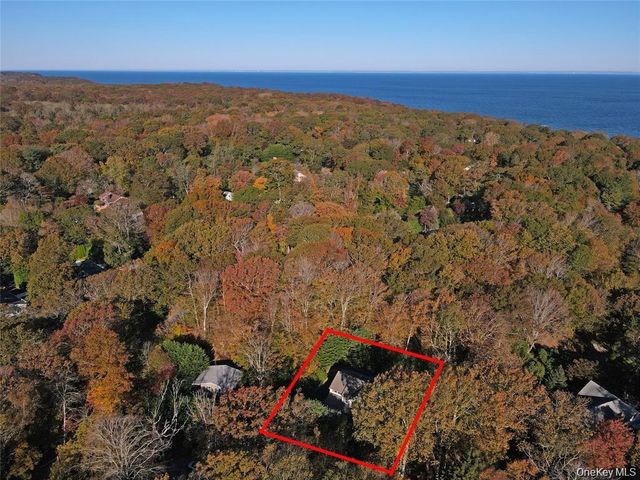 64 Glen Road, Baiting Hollow, NY 11933