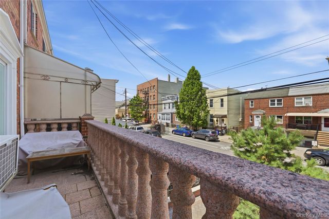 2511 44th Street, Astoria, NY 11103