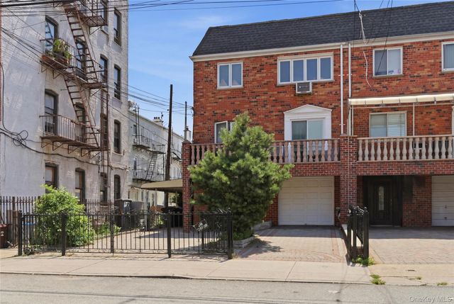 2511 44th Street, Astoria, NY 11103