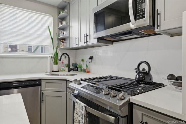 2511 44th Street, Astoria, NY 11103