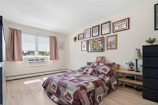 2511 44th Street, Astoria, NY 11103