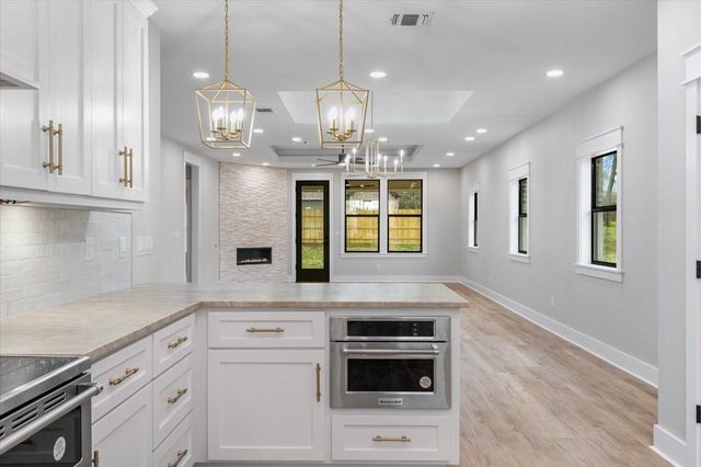 911 Augusta Drive, Lufkin, TX 75901