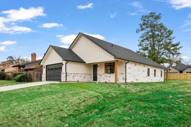 911 Augusta Drive, Lufkin, TX 75901