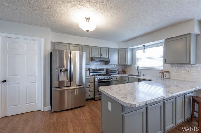 5013 Royal Burgess Drive, St Peters, MO 63304