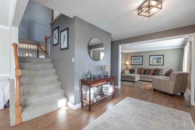 5013 Royal Burgess Drive, St Peters, MO 63304