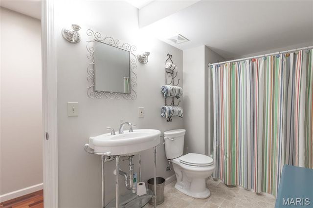 5013 Royal Burgess Drive, St Peters, MO 63304