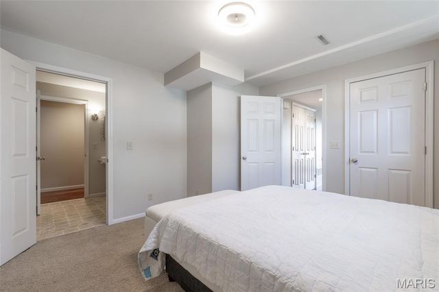 5013 Royal Burgess Drive, St Peters, MO 63304