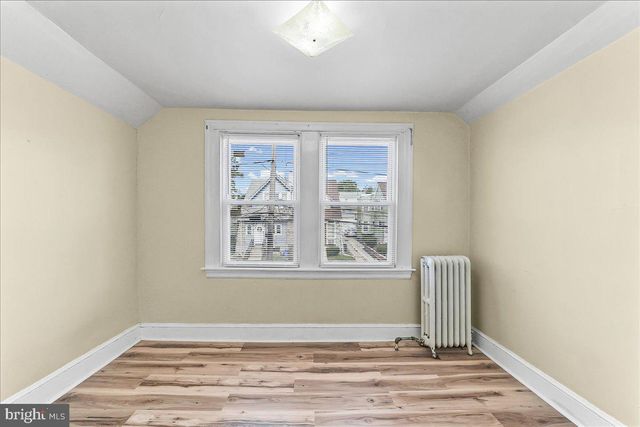 9 ARDSLEY RD, Upper Darby, PA 19082