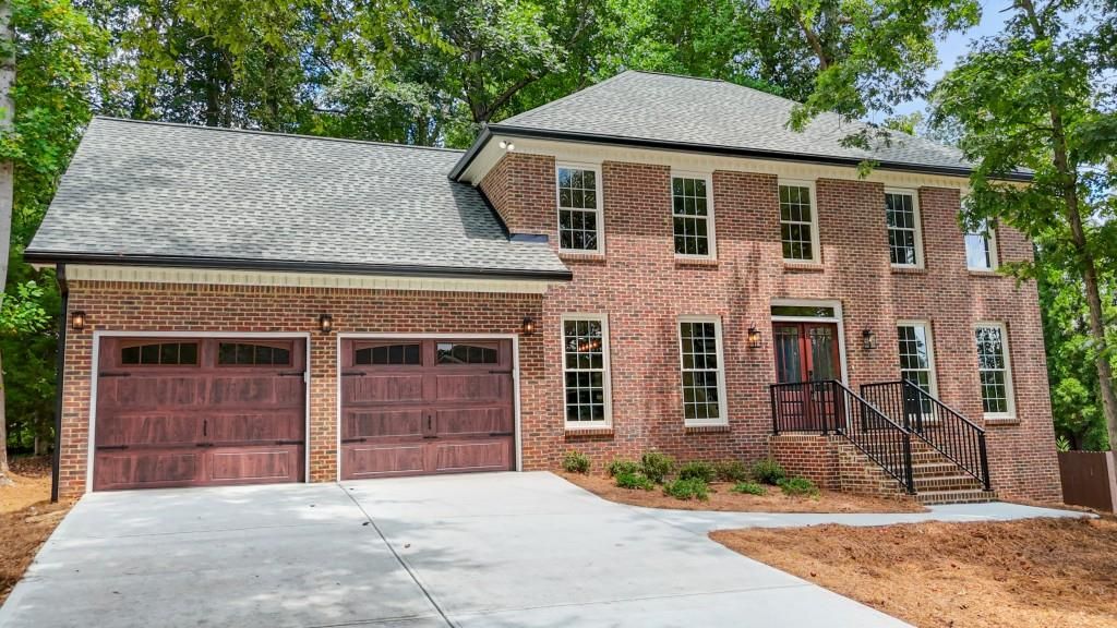 127 N Lakeside NW Drive, Kennesaw, GA 30144