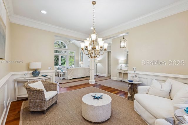 7 Willow Oak Rd W, Hilton Head Island, SC 29928