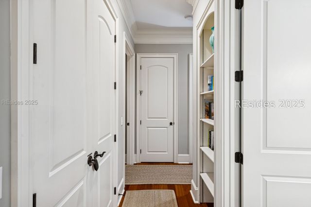 7 Willow Oak Rd W, Hilton Head Island, SC 29928