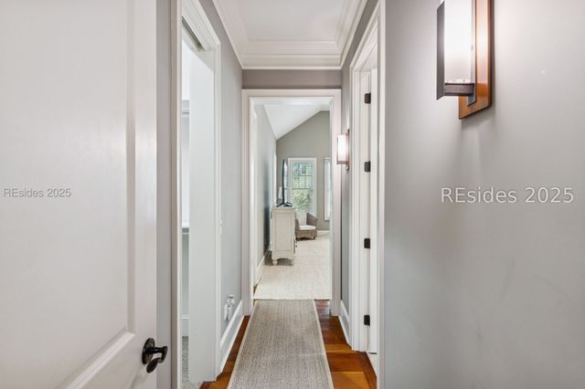 7 Willow Oak Rd W, Hilton Head Island, SC 29928