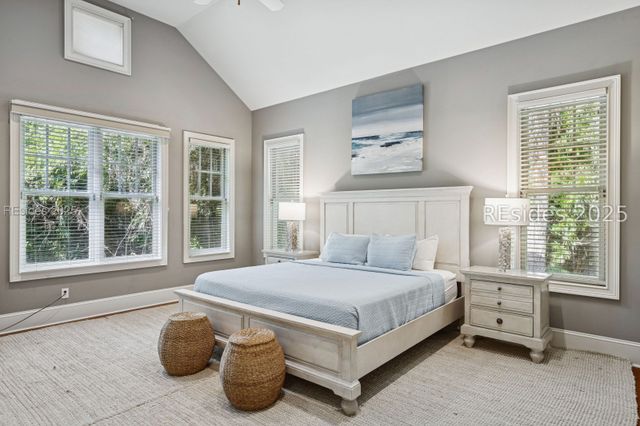 7 Willow Oak Rd W, Hilton Head Island, SC 29928