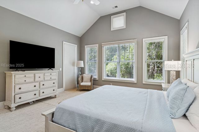 7 Willow Oak Rd W, Hilton Head Island, SC 29928