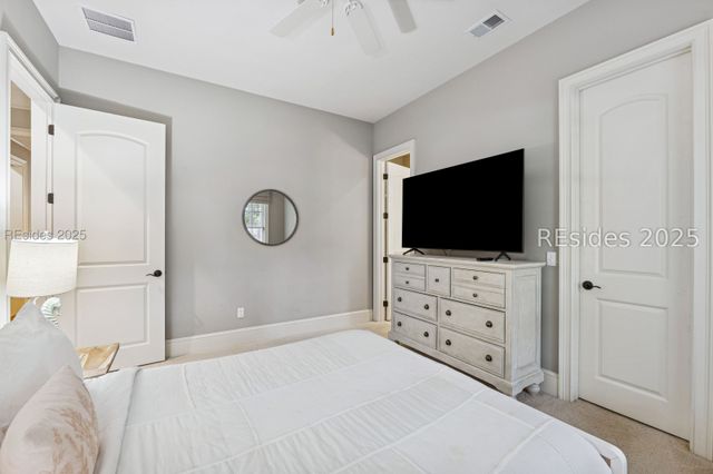 7 Willow Oak Rd W, Hilton Head Island, SC 29928